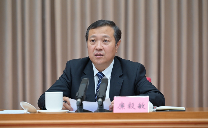 四川省學習貫徹習近平新時代中國特色社會主義思想主題教育第一批總結 暨第二批部署會議召開 認真總結第一批主題教育做法經驗 精心組織開展好全省第二批主題教育 王曉暉廉毅敏講話 黃強田向利出席「相關圖片」